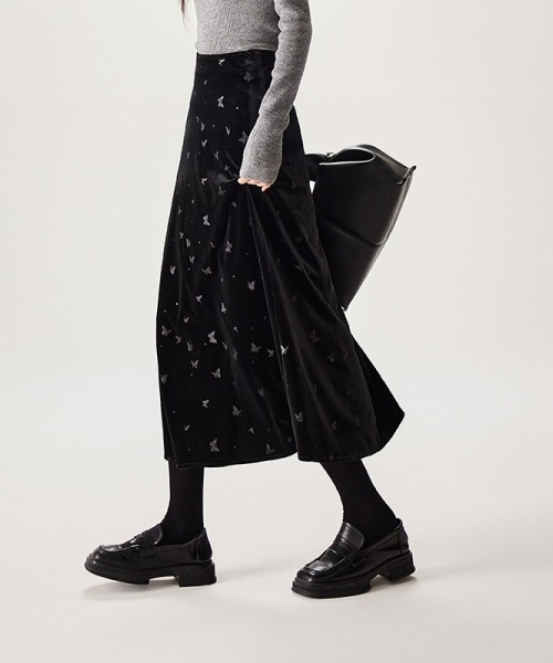 gossip！ロサンゼルス（ゴシップロサンゼルス）の「Y2Kガーリー レトロ蝶柄ロングスカート（スカート・レディース・ブラック・L/M）」の6枚目の写真