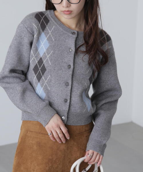 FREE'S MART（フリーズマート）の「◆ダブルジャガードアーガイルニットカーディガン（ニット/セーター・レディース・グレー/ネイビー/ブラウン・FREE）」の7枚目の写真
