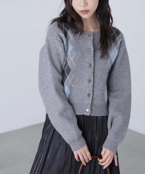 FREE'S MART（フリーズマート）の「◆ダブルジャガードアーガイルニットカーディガン（ニット/セーター・レディース・グレー/ネイビー/ブラウン・FREE）」の15枚目の写真