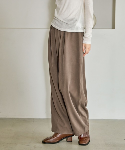 LAKOLE（ラコレ）の「スラックスコクーンパンツ / 611812（スラックス・レディース・チャコール/モカ/ブラック・FREE）」の22枚目の写真