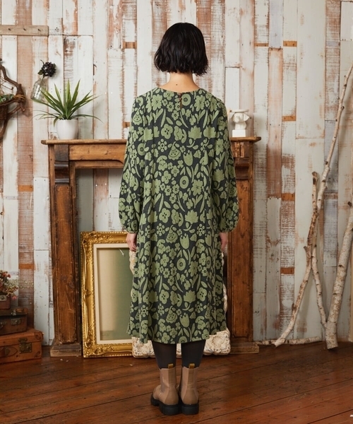 Jocomomola（ホコモモラ）の「Paseo de las flores フラワージャカードワンピース（ワンピース・レディース・ブラック/ブルー・40）」の4枚目の写真