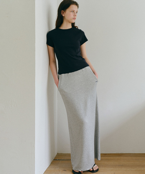 ANDNEEDS(アンドニーズ)の「Coast waffle long skirt (melange gray)(スカート・レディース・その他・FREE)」の3枚目の写真