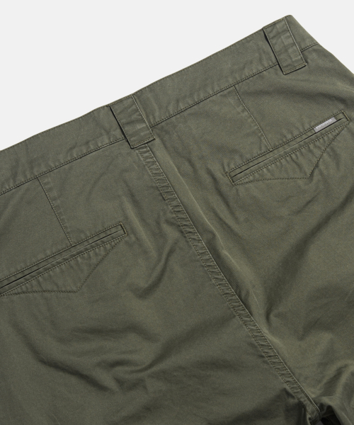 ESPIONAGE(エスピオナジ)の「Double Pleats Chino Shorts Grey Olive(その他パンツ・レディース・その他・LARGE/MEDIUM/X-LARGE)」の4枚目の写真