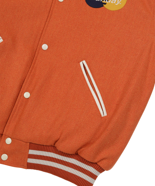 SUNDAY FRUIT MARKET(サンデーフルーツマーケット)の「GOLDEN HOUR VARSITY JACKET ORANGE(スタジャン・メンズ・その他・MEDIUM/LARGE)」の8枚目の写真