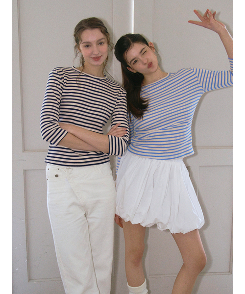 LILY HEIZE（リリーヘイズ）の「ルナストライプTシャツ_NAVY（Tシャツ/カットソー・レディース・ネイビー・FREE）」の4枚目の写真