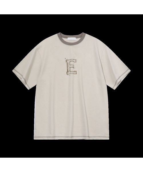 EPISODE UNTITLED(エピソードアンタイトルド)の「E ストーン ラウンド 半袖 Tシャツ ベージュ(Tシャツ/カットソー・レディース・その他・2/3)」の1枚目の写真