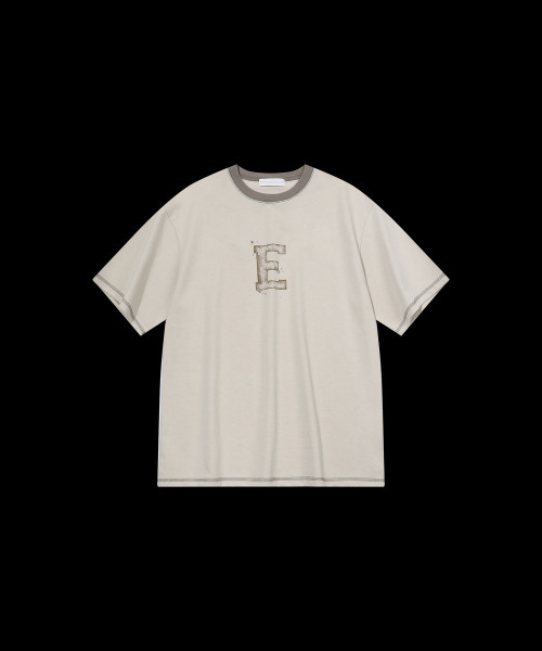 EPISODE UNTITLED(エピソードアンタイトルド)の「E ストーン ラウンド 半袖 Tシャツ ベージュ(Tシャツ/カットソー・レディース・その他・2/3)」の2枚目の写真