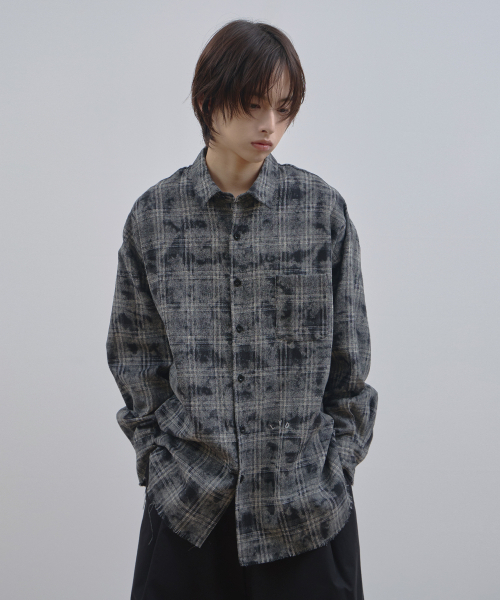 LAD EDITION(ラッドエディション)の「グレー ヴィンテージ ウォッシング オーバーサイズ チェックシャツ_ブラック(シャツ/ブラウス・メンズ・その他・FREE)」の7枚目の写真