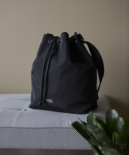 OUTDOOR PRODUCTS（アウトドアプロダクツ）の「OUTDOOR PRODUCTS × Firsthand/アウトドアプロダクツ 別注 巾着ショルダー トートバッグ（トートバッグ・レディース・ベージュ/ブラック/ブラウン・ONE SIZE）」の2枚目の写真