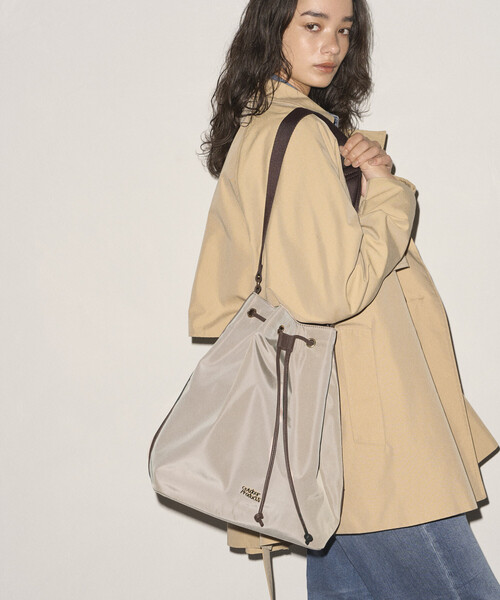 OUTDOOR PRODUCTS（アウトドアプロダクツ）の「OUTDOOR PRODUCTS × Firsthand/アウトドアプロダクツ 別注 巾着ショルダー トートバッグ（トートバッグ・レディース・ベージュ/ブラック/ブラウン・ONE SIZE）」の5枚目の写真