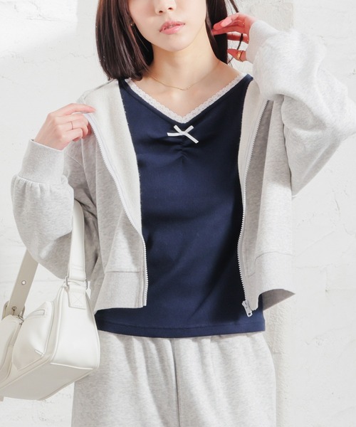 Honeys(ハニーズ)の「ショート丈ジップパーカー(パーカー・レディース・アイボリー系1/杢グレー/ブラック・SS/S/M/LL/L)」の12枚目の写真