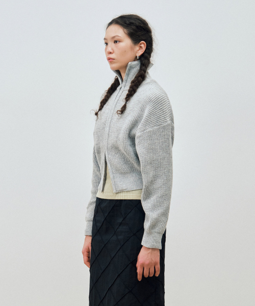 MAIS(マイス)の「TWO WAY KNIT ZIP-UP CARDIGAN / GRAY(カーディガン/ボレロ・レディース・グレー・FREE)」の4枚目の写真