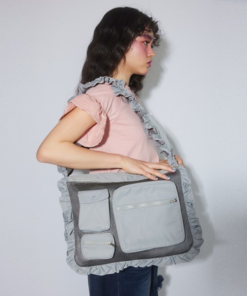 Candy Stripper（キャンディストリッパー）の「FRILL FRILL MESH バッグ（ショルダーバッグ・レディース・グレー/ブラック・FREE）」の4枚目の写真