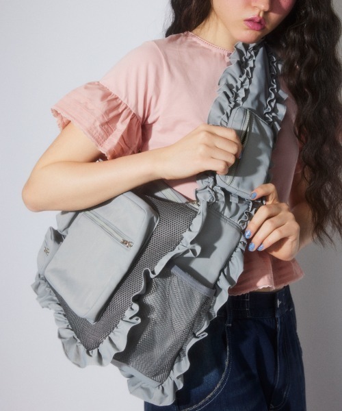 Candy Stripper（キャンディストリッパー）の「FRILL FRILL MESH バッグ（ショルダーバッグ・レディース・グレー/ブラック・FREE）」の5枚目の写真