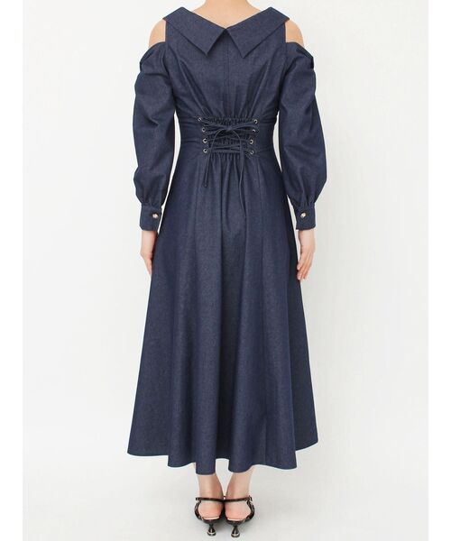 dazzlin(ダズリン)の「ショルダーリボンシェイプワンピース(ワンピース・レディース・ブルー/オフホワイト/インディゴブルー/ブラック・MEDIUM/SMALL)」の17枚目の写真
