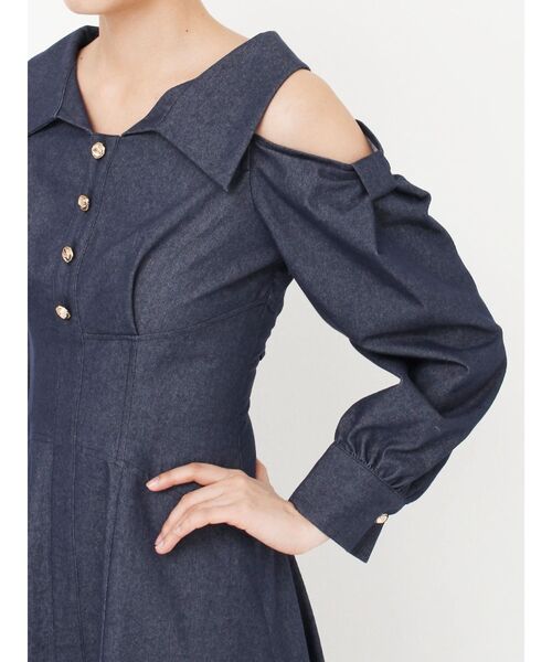 dazzlin(ダズリン)の「ショルダーリボンシェイプワンピース(ワンピース・レディース・ブルー/オフホワイト/インディゴブルー/ブラック・MEDIUM/SMALL)」の19枚目の写真