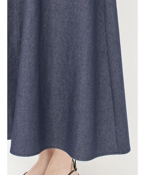 dazzlin(ダズリン)の「ショルダーリボンシェイプワンピース(ワンピース・レディース・ブルー/オフホワイト/インディゴブルー/ブラック・MEDIUM/SMALL)」の20枚目の写真