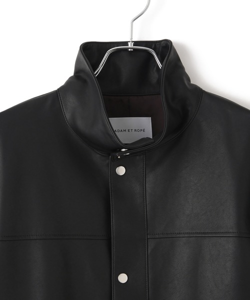 ADAM ET ROPE'（アダムエロペ）の「シンセティックレザースタンドネックブルゾン（ブルゾン・レディース・ブラック/キナリ・FREE）」の4枚目の写真