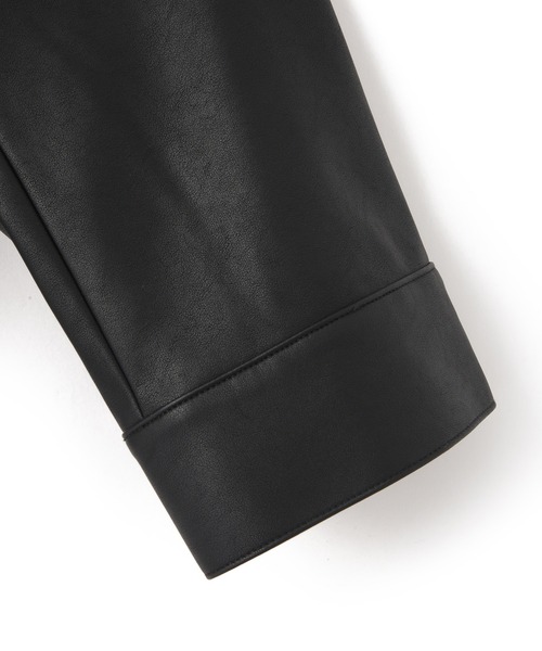 ADAM ET ROPE'（アダムエロペ）の「シンセティックレザースタンドネックブルゾン（ブルゾン・レディース・ブラック/キナリ・FREE）」の7枚目の写真
