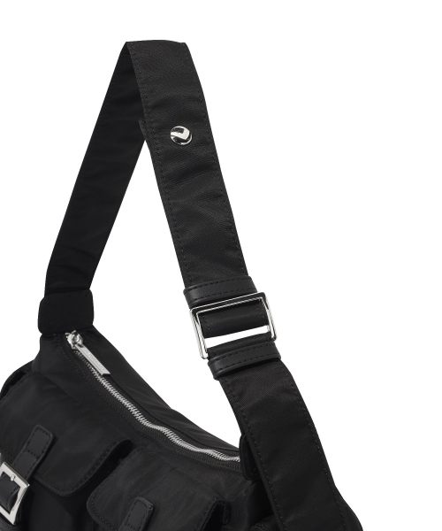 COVERNAT WOMAN（カバーナットウーマン）の「クローバーハート グロッシー 2ポケットショルダーバッグ Black（ショルダーバッグ・レディース・その他・FREE）」の5枚目の写真