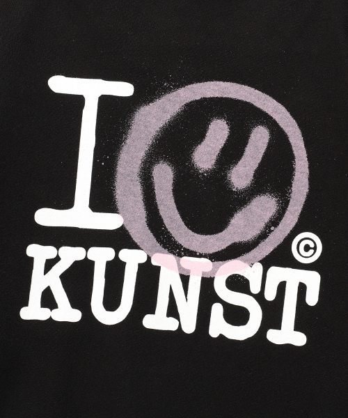ISTKUNST（イストクンスト）の「I SMILEY KUNST SWEATSHIRTS_BLACK(IK2FSMM443A)（スウェット・レディース・ブラック・M/S）」の4枚目の写真
