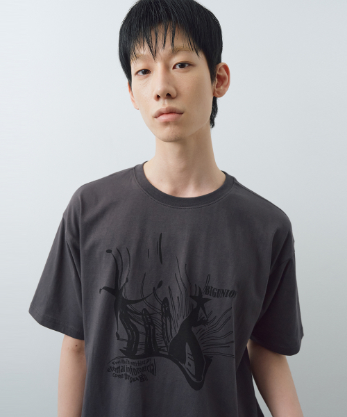 Big Unionの「BUスターフィッシュグラフィックTシャツ(グレー)(Tシャツ/カットソー・メンズ・その他・S/M/L)」の1枚目の写真