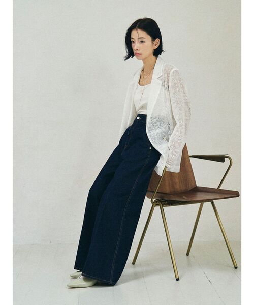 LAGUNAMOON（ラグナムーン）の「センタープレスワイドフレアデニムパンツ（デニムパンツ・レディース・インディゴブルー/ライトブルー・MEDIUM/SMALL）」の18枚目の写真