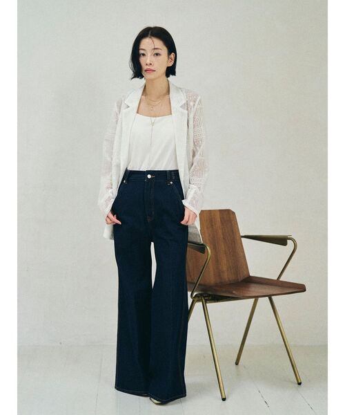 LAGUNAMOON（ラグナムーン）の「センタープレスワイドフレアデニムパンツ（デニムパンツ・レディース・インディゴブルー/ライトブルー・MEDIUM/SMALL）」の19枚目の写真