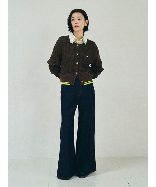 LAGUNAMOON（ラグナムーン）の「センタープレスワイドフレアデニムパンツ（デニムパンツ・レディース・インディゴブルー/ライトブルー・MEDIUM/SMALL）」の10枚目の写真