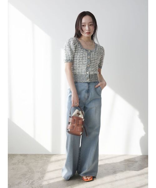 LAGUNAMOON（ラグナムーン）の「センタープレスワイドフレアデニムパンツ（デニムパンツ・レディース・インディゴブルー/ライトブルー・MEDIUM/SMALL）」の18枚目の写真