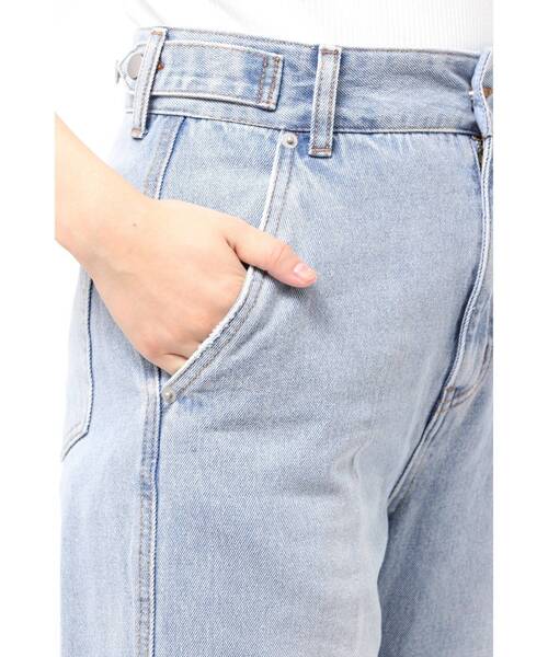 LAGUNAMOON（ラグナムーン）の「センタープレスワイドフレアデニムパンツ（デニムパンツ・レディース・インディゴブルー/ライトブルー・MEDIUM/SMALL）」の10枚目の写真