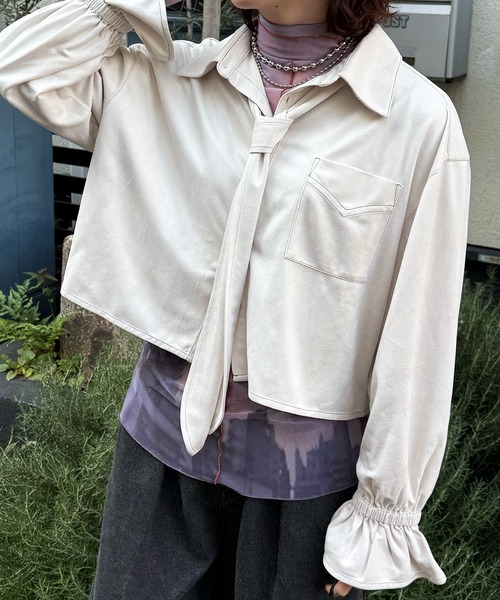 DOUBLE NAME(ダブルネーム)の「ボウタイフェイクスエードシャツ(シャツ/ブラウス・レディース・ブルー/オフホワイト・FREE)」の1枚目の写真