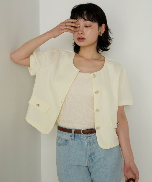 Cherir Mignon(シェリルミニョン)の「【Cherir Mignon】ゴールドボタン半袖ツイードジャケット(ノーカラージャケット・レディース・ブラック/アイボリー・FREE)」の2枚目の写真