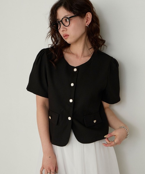 Cherir Mignon(シェリルミニョン)の「【Cherir Mignon】ゴールドボタン半袖ツイードジャケット(ノーカラージャケット・レディース・ブラック/アイボリー・FREE)」の4枚目の写真