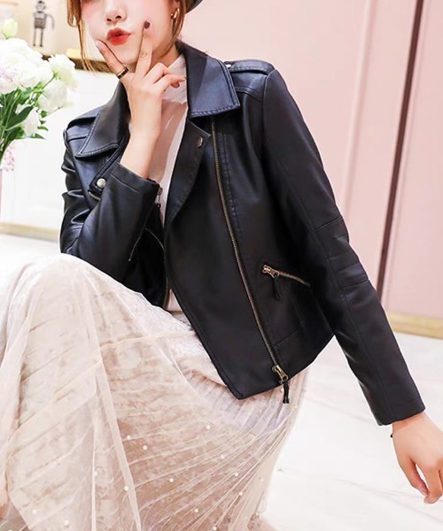 gossip!ロサンゼルス(ゴシップロサンゼルス)の「合成皮革ショート丈 ライダースジャケット(ライダースジャケット・レディース・ブラック・L/S/M/XL/XXL/3XL)」の2枚目の写真