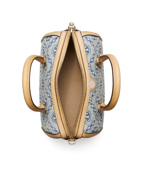 TORY BURCH(トリーバーチ)の「Tモノグラム デニム プチバレルバッグ(ショルダーバッグ・レディース・ブルー・ONE SIZE)」の5枚目の写真
