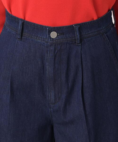 UNTITLED（アンタイトル）の「ライトウェイトデニムパンツ（デニムパンツ・レディース・ブルー/ブルー系その他・00/01/02/03/04/42/44/46/48/50）」の17枚目の写真