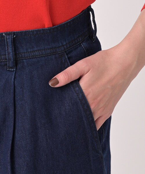 UNTITLED（アンタイトル）の「ライトウェイトデニムパンツ（デニムパンツ・レディース・ブルー/ブルー系その他・00/01/02/03/04/42/44/46/48/50）」の18枚目の写真