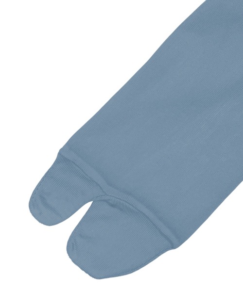 FAKUI（ファクイ）の「LOOSE SHEER TABI SOCKS / ルーズシアー足袋ソックス（ソックス/靴下・レディース・ブルー/ホワイト/ブラック・22.0～24.0cm）」の7枚目の写真