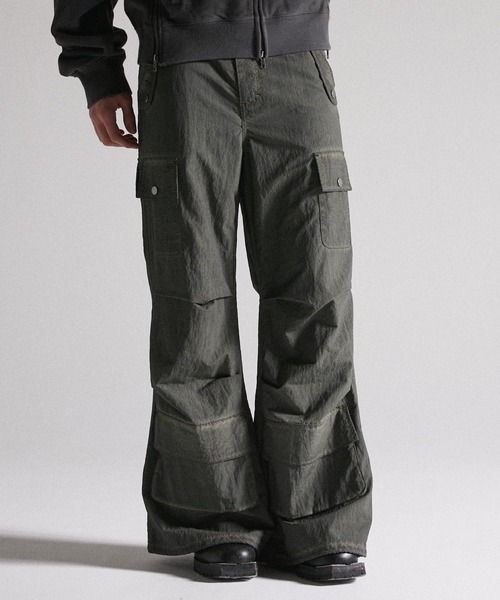 GRANCY(グランシー)の「【GRANCY】Dirty Nylon Cargo Pants / ダーティナイロンカーゴパンツ(カーゴパンツ・メンズ・カーキ/ブラウン・L/M/S)」の6枚目の写真