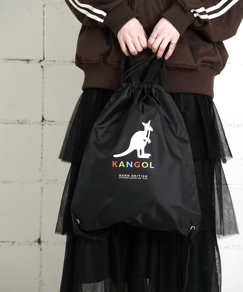 KANGOL(カンゴール)の「"06"≪KANGOL≫ブランドロゴマーク プリント ナップサック(バックパック/リュック・メンズ・ブラック系2/ブラック系1・ONE SIZE)」の4枚目の写真