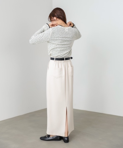 Bab(バブ)の「シアードットフリルカットソー(Tシャツ/カットソー・レディース・ブラック/アイボリー/ブルー・FREE)」の12枚目の写真