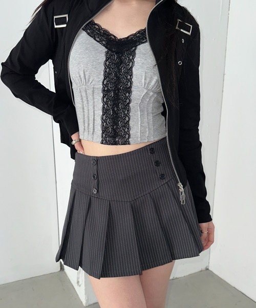 Bamm(バム)の「ストライププリーツボタンミニスカート(スカート・レディース・ブラック/グレー・FREE)」の11枚目の写真