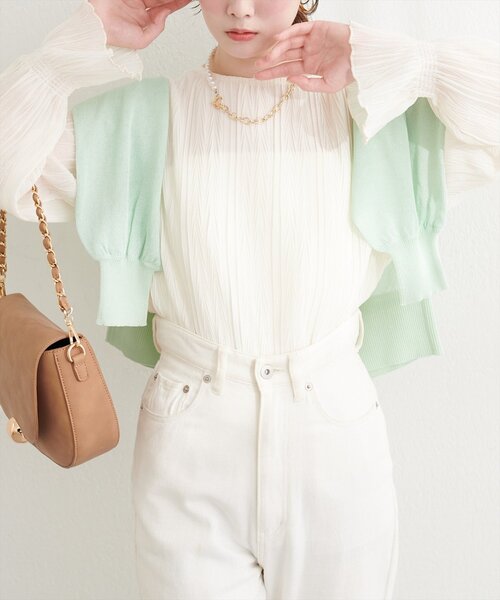 natural couture(ナチュラルクチュール)の「キャンディスリーブプリーツブラウス(シャツ/ブラウス・レディース・ピンク/ラベンダー/ブラック/サックスブルー/オフホワイト・FREE)」の2枚目の写真