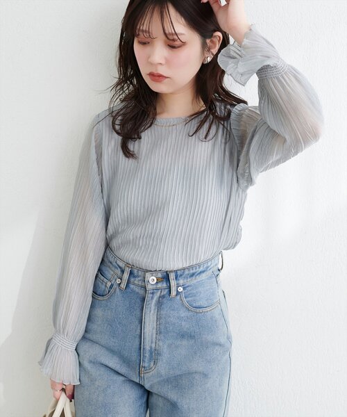 natural couture(ナチュラルクチュール)の「キャンディスリーブプリーツブラウス(シャツ/ブラウス・レディース・ピンク/ラベンダー/ブラック/サックスブルー/オフホワイト・FREE)」の4枚目の写真