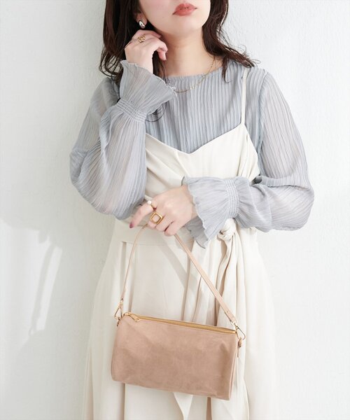 natural couture（ナチュラルクチュール）の「キャンディスリーブプリーツブラウス（シャツ/ブラウス・レディース・ピンク/ラベンダー/ブラック/サックスブルー/オフホワイト・FREE）」の3枚目の写真