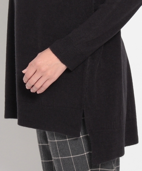 HusHusH(ハッシュアッシュ)の「テールカットハイネックニットプルオーバー(ニット/セーター・レディース・ブルー系1/グレー/ブルー/ホワイト/グリーン・02)」の10枚目の写真