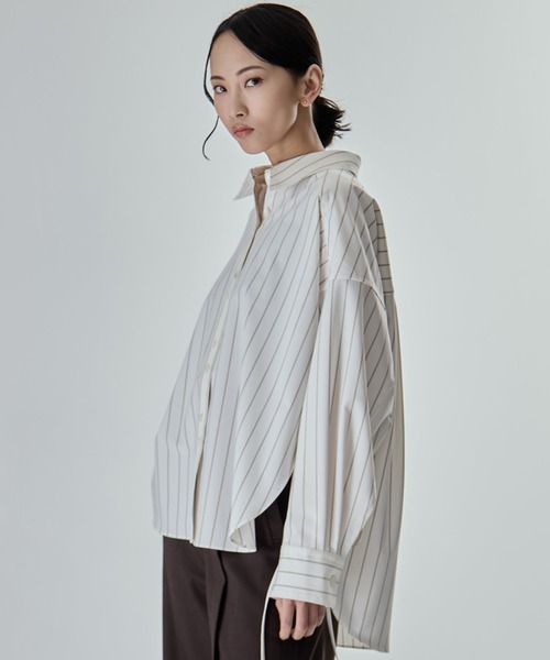 STUDIOUS(ステュディオス)の「【STUDIOUS/ステュディオス】Wide Stripe 2way Shirt/ワイドストライプツーウェイシャツ/くびれ効果/春服/ウォッシャブル/スタンドカラー対応(シャツ/ブラウス・レディース・オフホワイト/ワイン/グレー/サックスブルー・FREE)」の19枚目の写真