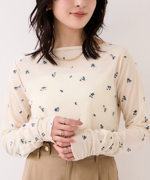 VIS(ビス)の「フロッキーチュール刺しゅうカーディガン/2WAY(カーディガン/ボレロ・レディース・チャコールグレー/ダークブラウン/キナリ・FREE)」の2枚目の写真