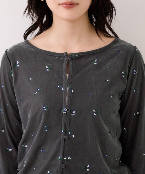 VIS(ビス)の「フロッキーチュール刺しゅうカーディガン/2WAY(カーディガン/ボレロ・レディース・チャコールグレー/ダークブラウン/キナリ・FREE)」の18枚目の写真